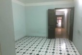 Cho Thuê căn hộ tập thể ngõ Giải Phóng, Hoàng Mai, 90m2 -1T - Giá 10.5 tr